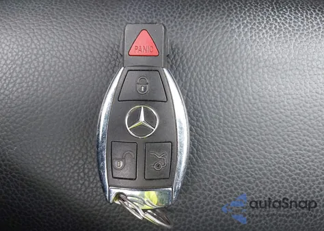 2011 Mercedes-Benz E 350 4Matic из США, поврежденный, VIN WDDHF8HB7BA418032